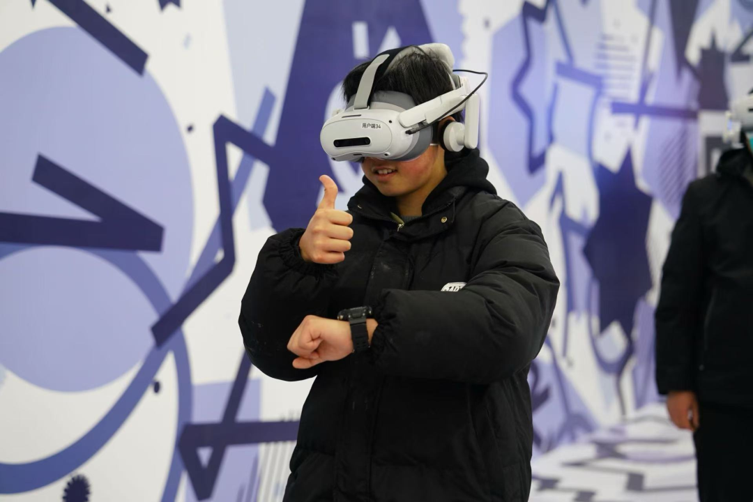 VR大空间 | BC贷·德火科技携手新华网、北京天文馆打造宇宙探索新体验